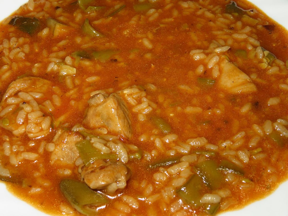 Arroz con habas y alcachofas