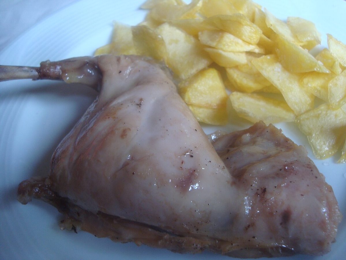 Conejo en escabeche