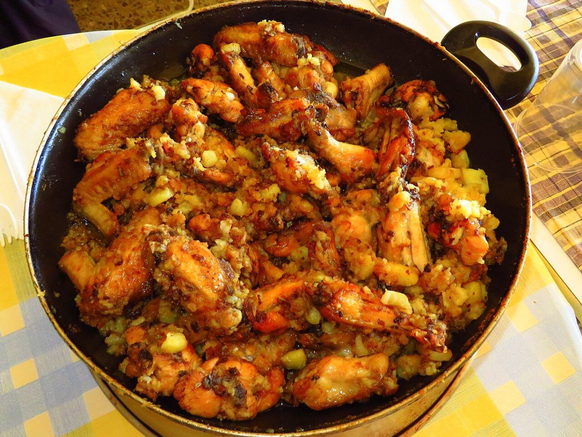 Pollo al ajillo con patatas