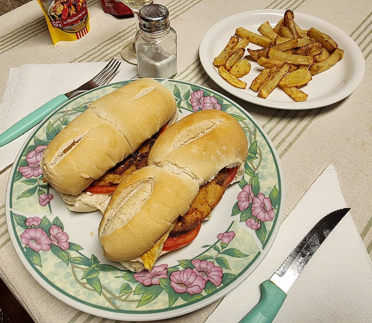 Pollo con tomate