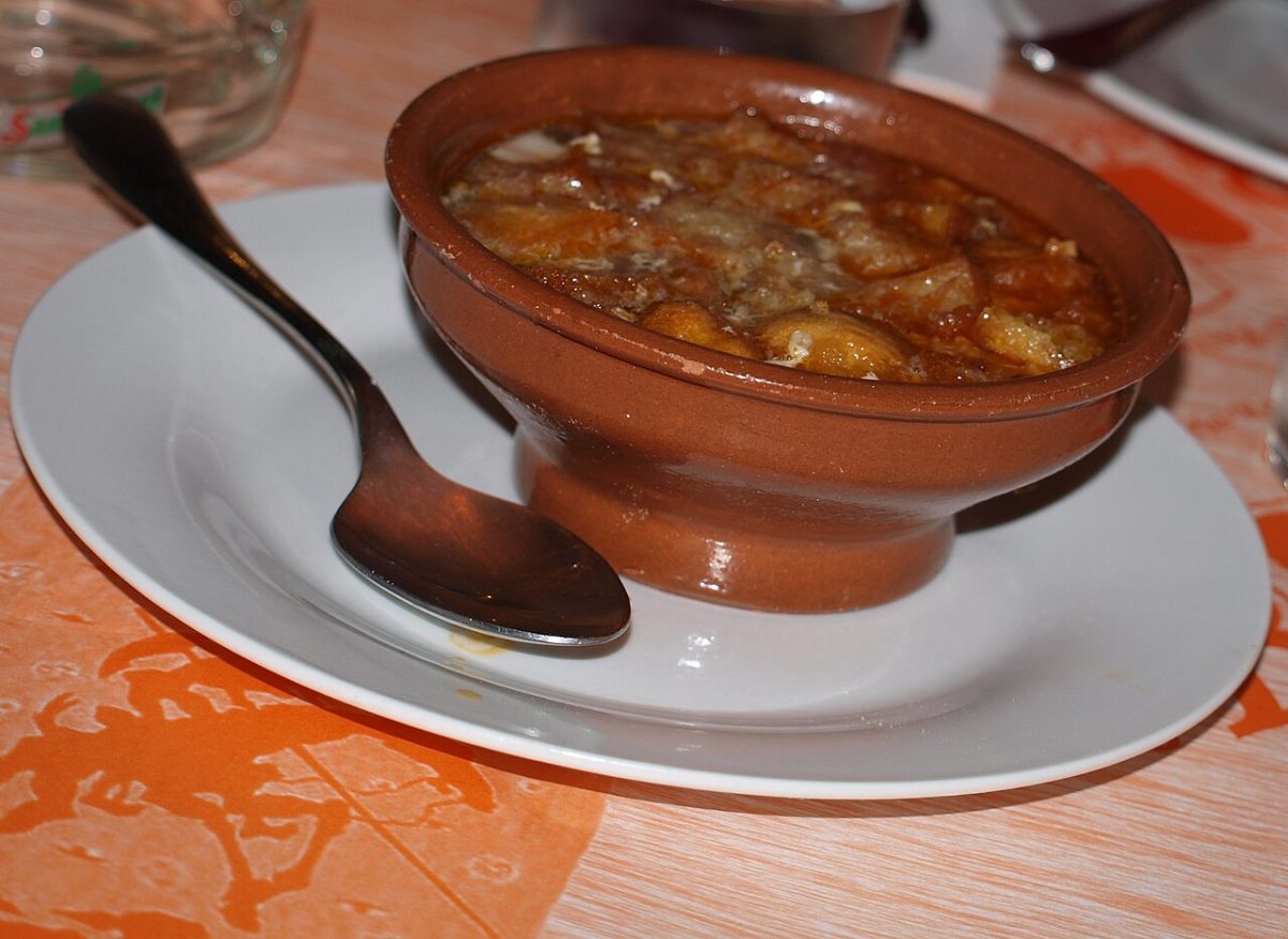 Sopa de ajos